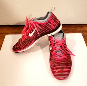 Nike Free TR Fit 4 Pink Striped- Size 8